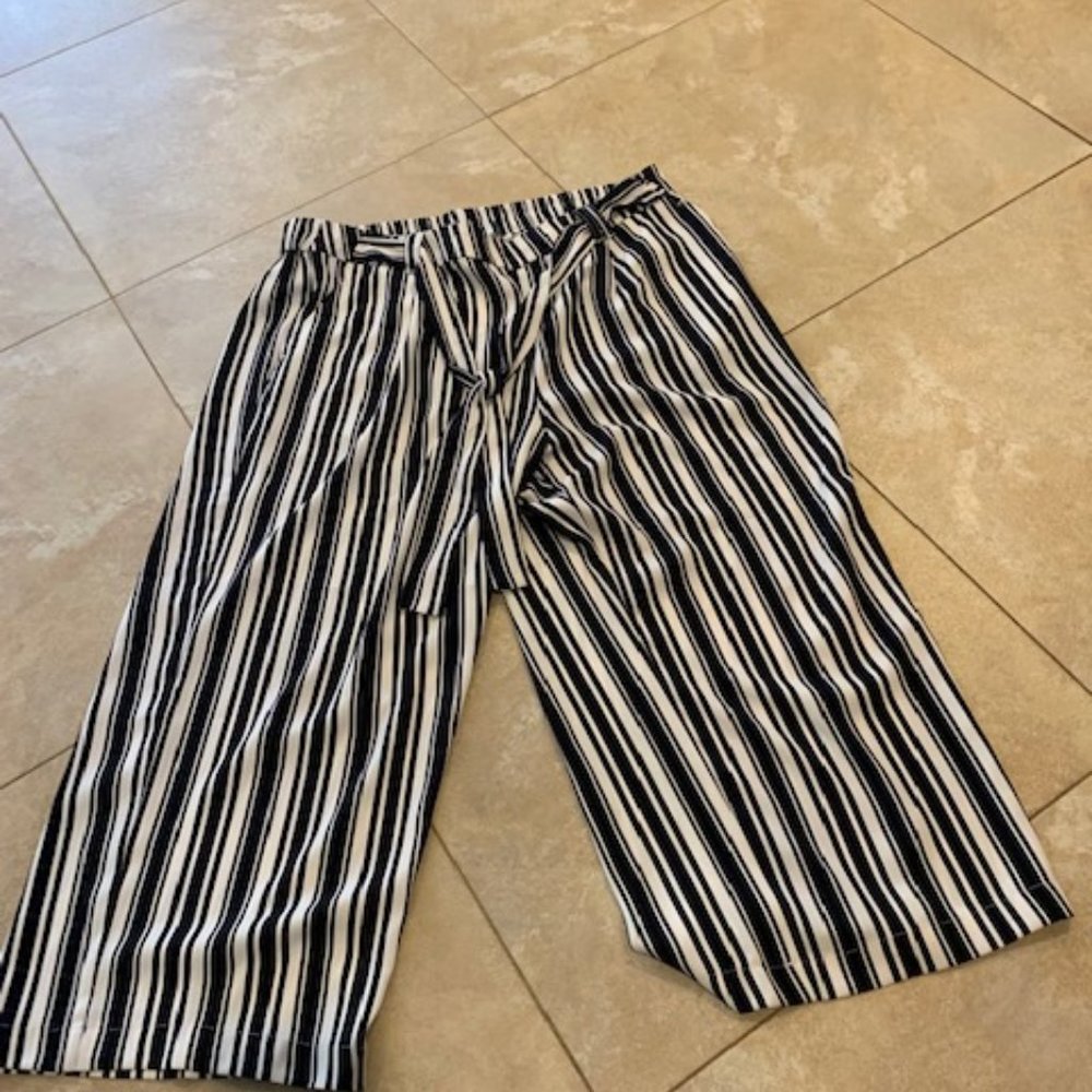 nwt cato classic navy & white wide leg cropped pants size 18-20